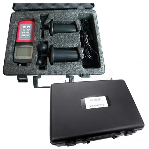 Anemometru termic multifuncțional pentru măsurarea vitezei vântului