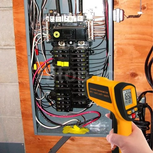 Termometru digital cu infraroșu 50:1 1650°C