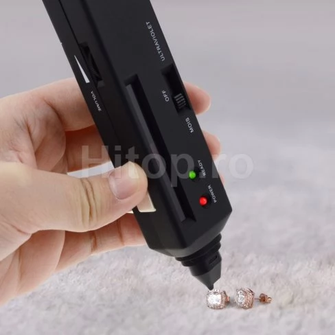 Tester de moissanite cu lumină ultravioletă (UV) Tester de moissanite cu lumină ultravioletă (UV)