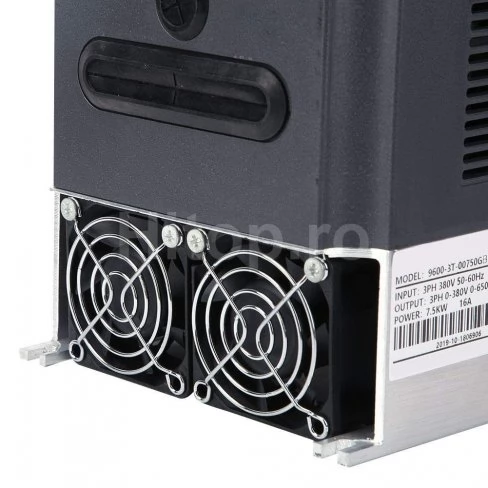 Convertor de frecvență intrare 220V, ieșire 3 x 220V, 7.5KW pentru motoare trifazate